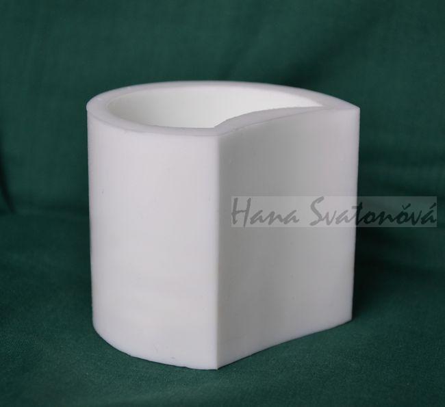 Segment 6, nízký rovný s ostrou hranou, výška 5cm,