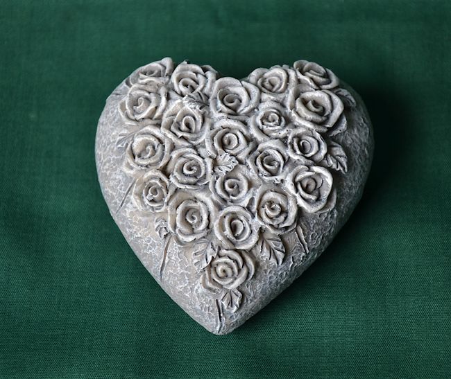 Srdce s růžemi vel. 8x8x4cm