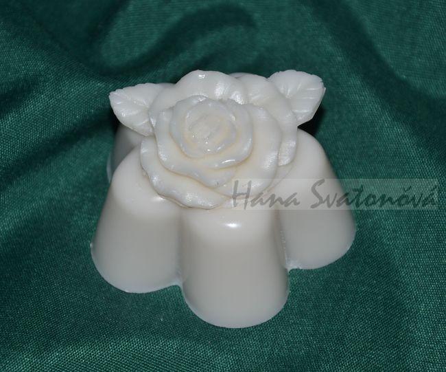 Růže s lístkama (květ) výška 3,5cm