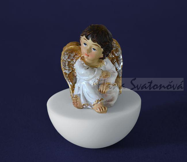 Andělíček se zlatými křídly (půlkoule) výška 8cm