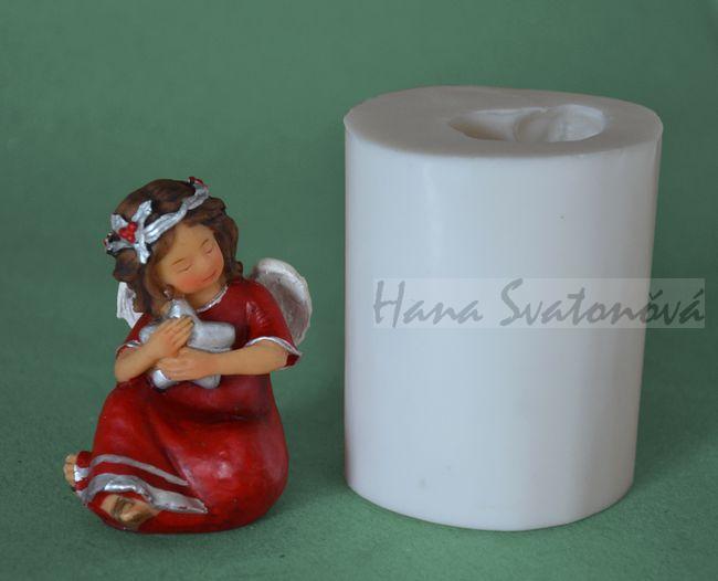 Andělíček červený malý, výška 8cm
