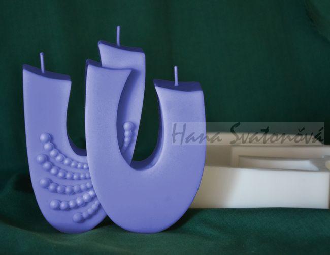 Abstrakce W dekor - výška 13cm