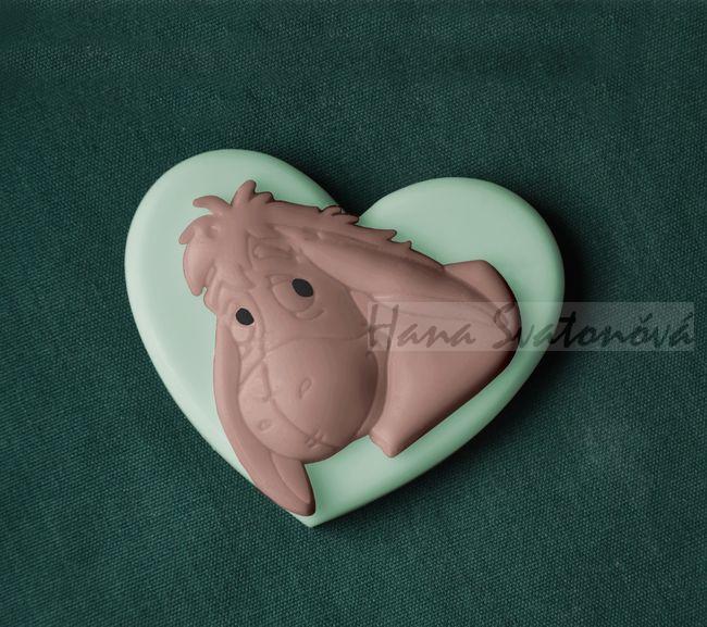 Relief hlava koně na srdíčku - vel. 6x5cm