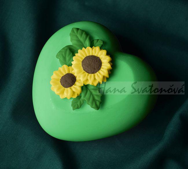Srdce - dekor slunečnice - výška 5cm