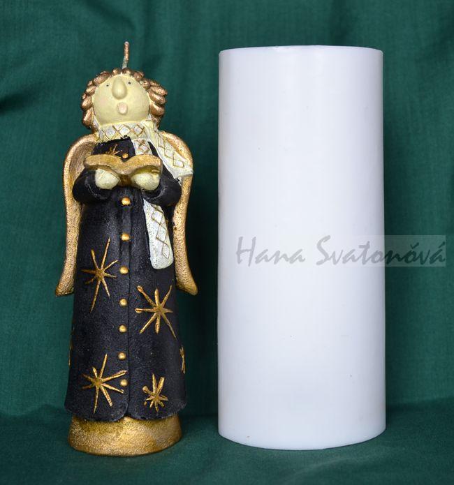 Anděl se zlatýma hvězdičkama - výška 15,5cm