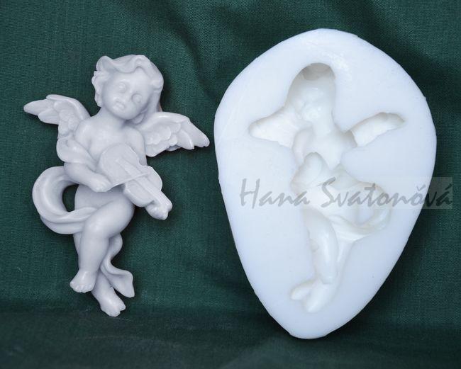 Relief Andělíček s housličkama - vel. 10cm