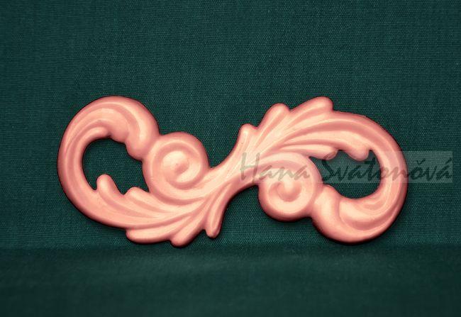 Relief ornament, velikost 9,5x4cm