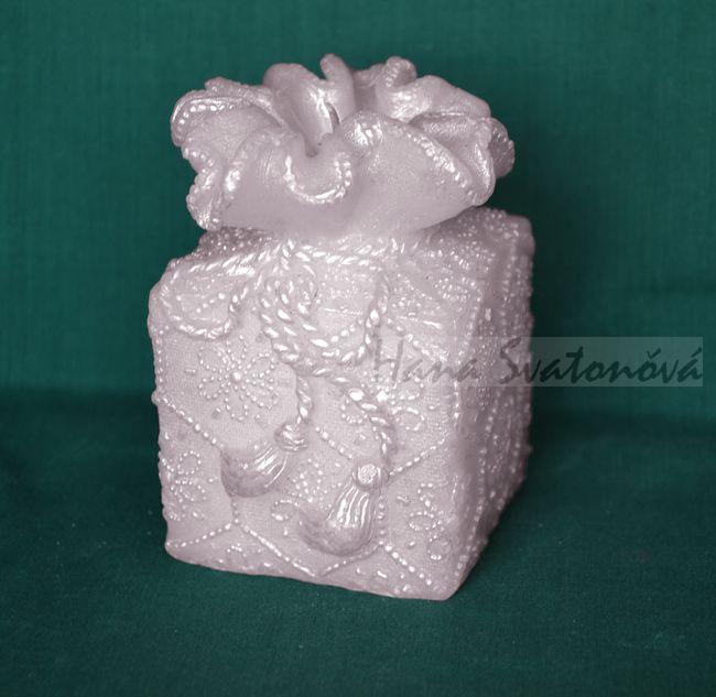 Dárek - krajka, výška 10,5cm