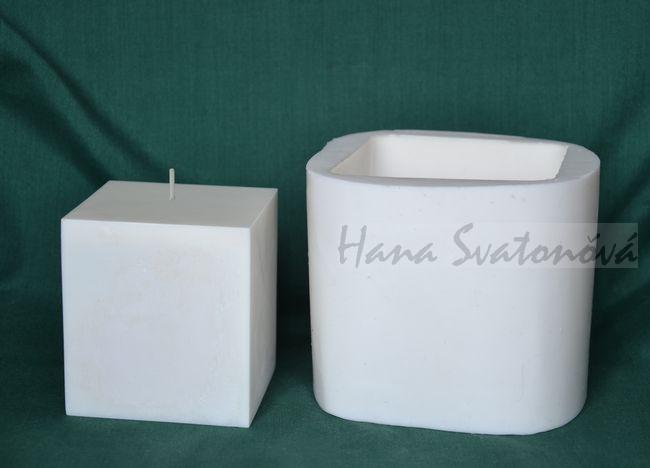 Hranol 6,8x6,8x7,5cm