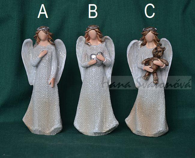 Andělíček juta se srdcem - výška 9,5cm