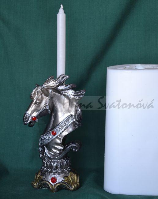 Forma svícen HLAVA KONĚ, na tenkou svíčku výška 15cm