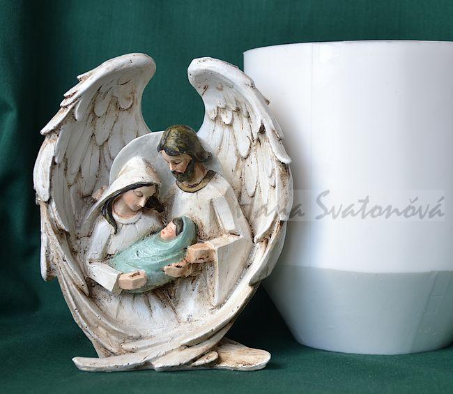 Svatá rodina v křídle - výška16cm