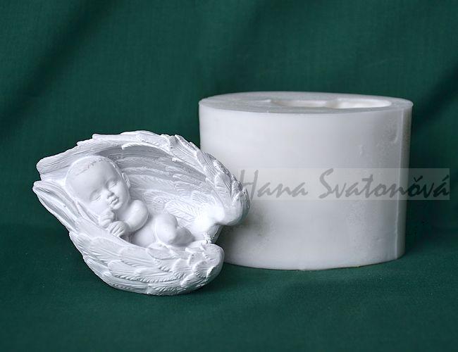 Miminko v křídle - výška 6,5cm