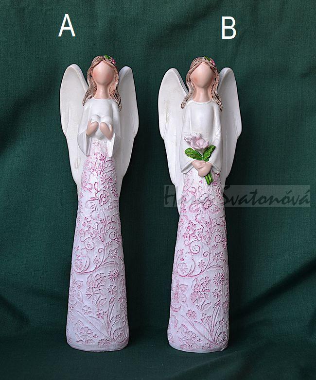 Anděl s květinou ve vlasech a kyticí - výška 19cm