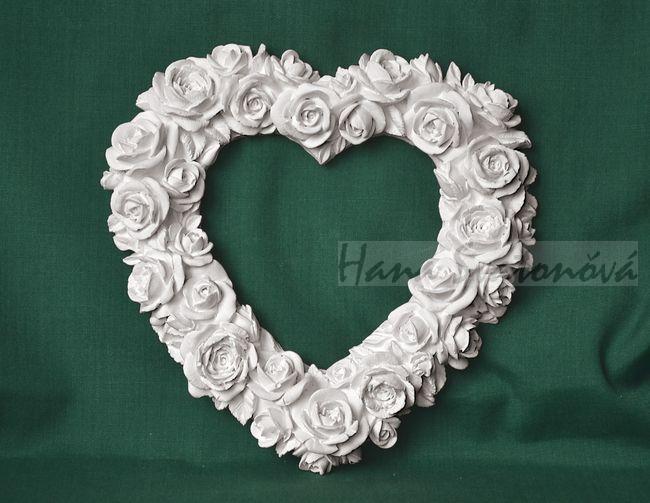 Rámeček Sdce s růžemi - velikost 15x14,5cm