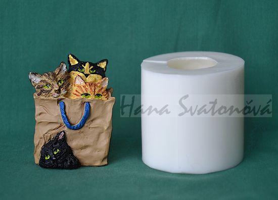 Koťata v pytlíku - výška 5cm