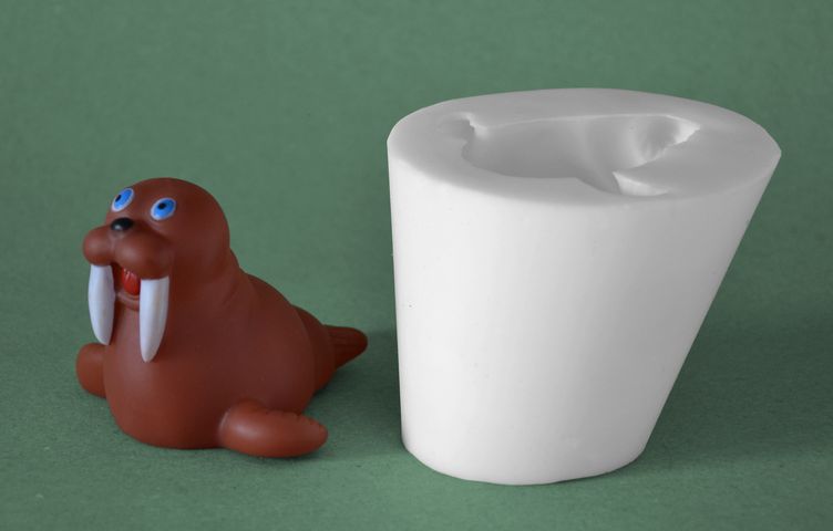 Mrož - výška 7cm