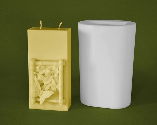 Motýl v rámu - výška 15cm