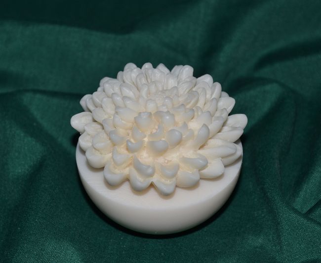 Květ chryzantéma (půlkoule) výška 6cm