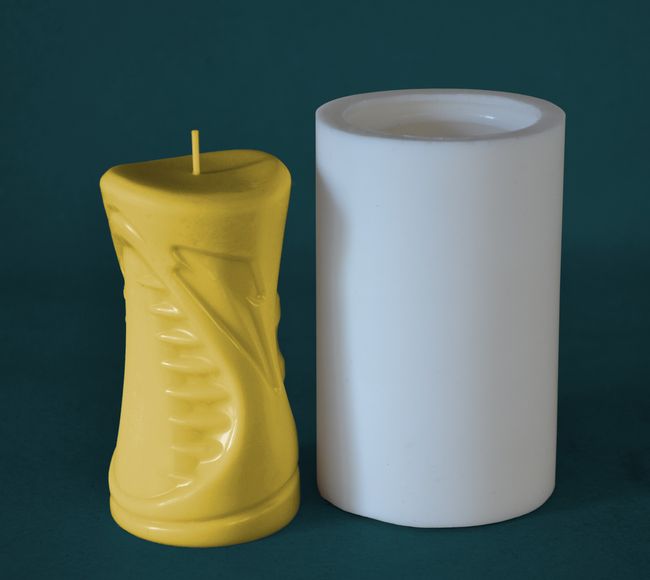 Hyperbola velká - výška 12,5cm