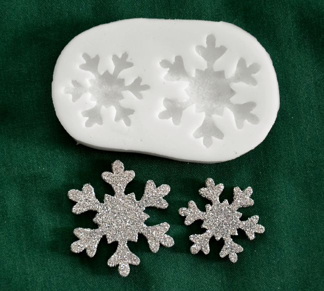 Relief 2 Sněhové vločky větší - vel 3 a 4cm