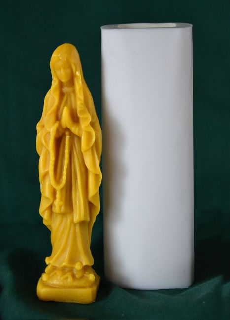 Panna Marie ll - výška 14cm
