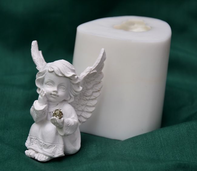 Andělíček s diamantem - výška 6cm