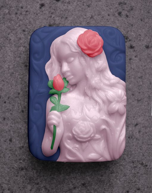 Dívka s růží