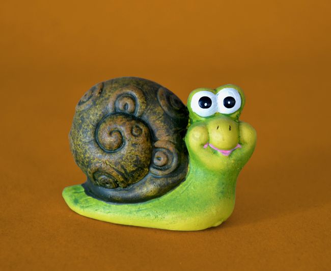Šnek žlutý - výška 5,5cm