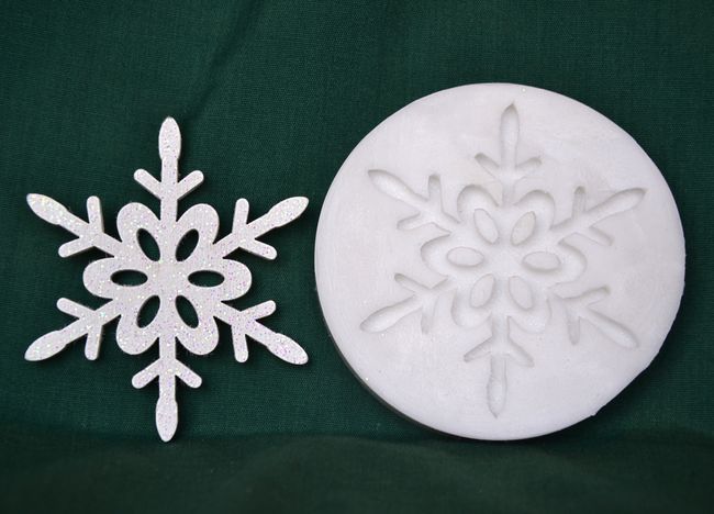 Relierf Sněhová vločka 3 - průměr7,5cm