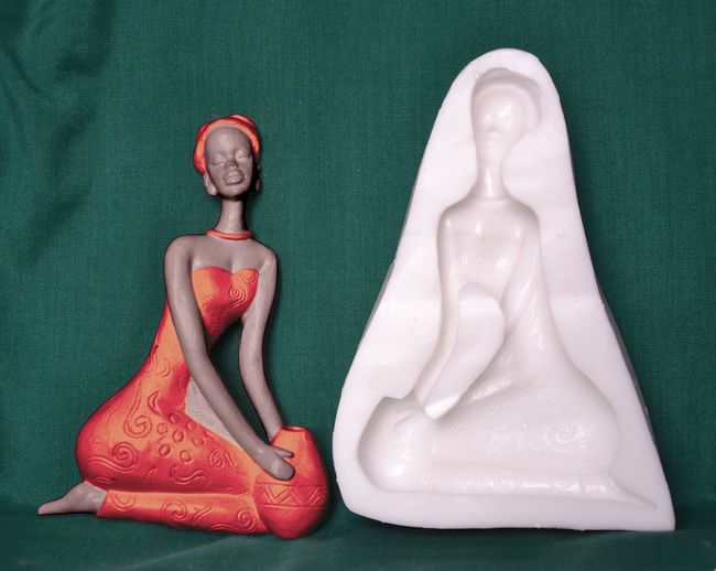 Relief Africká žena 4, velikost 9x13cm