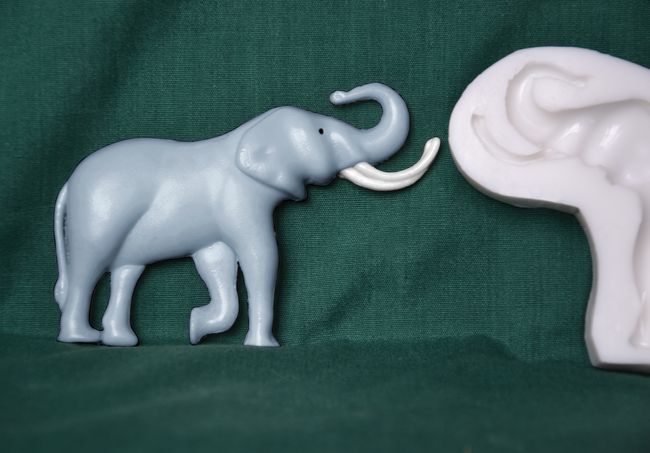 Relief Slon, velikost 10x6cm