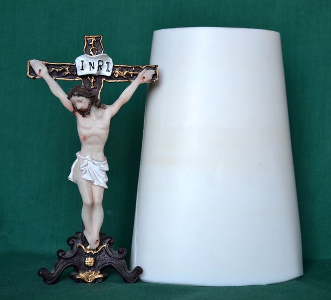 Kristus na kříži - výška 15cm