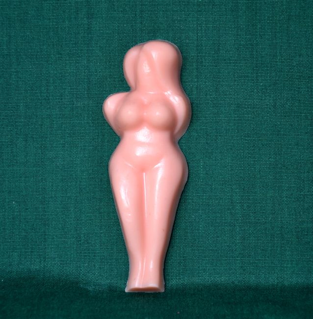 Relief Žena, velikost 3x8,7x2cm