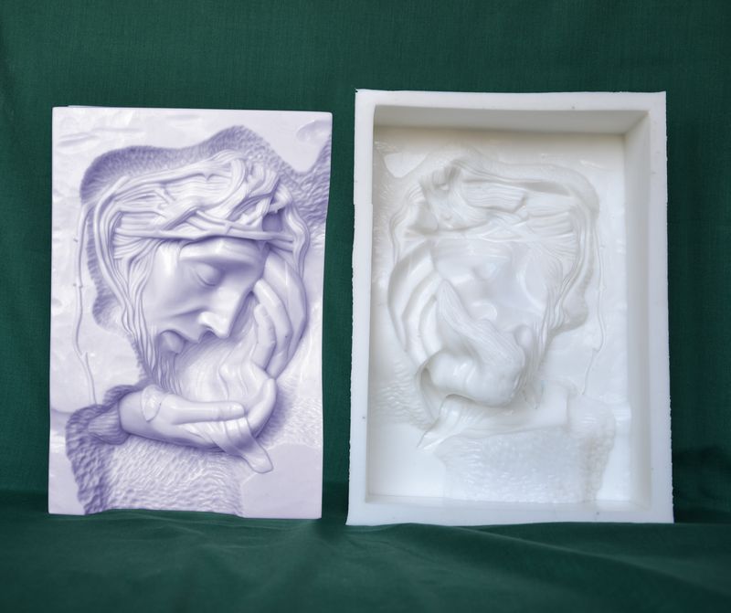 Kristus abstrakce, velikost 26x18x6cm