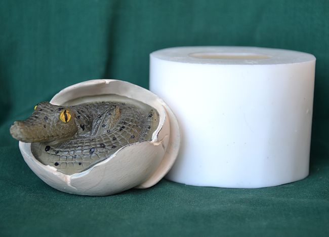 Krokodýl ve vajíčku - výška 5cm