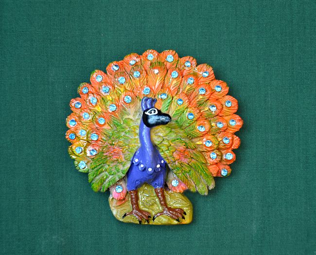 Relief Páv, vel 7x6,5cm