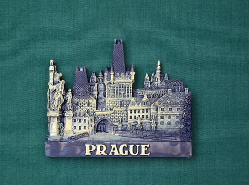 Relief Praha Malostranská mostecká věž, velikost 7x5,5cm