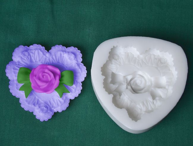 Relierf Srdce růže s mašlí - vel. 6x5,5cm