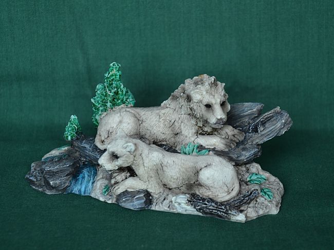 Lev s lvicí - šířka 12,5cm