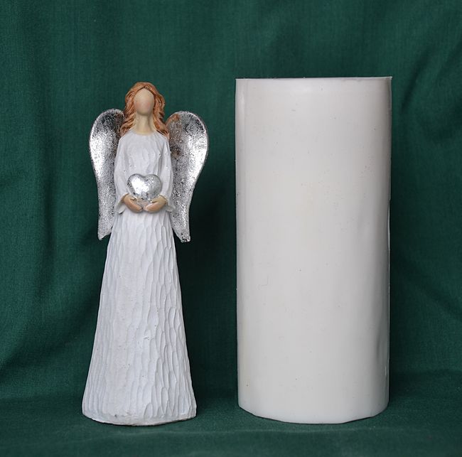 Anděl v bílých šatech - výška 14cm