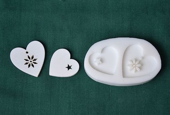 Relief 2 srdíčka - vel. 3 a 2,5cm