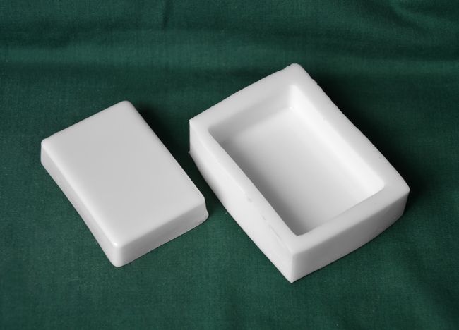 Obdélník mini s lesklým povrchem 6,5x4,5x1,5cm