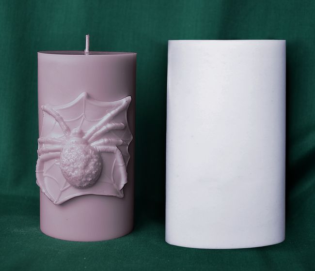 Pavouk Válec - výška 12,5cm
