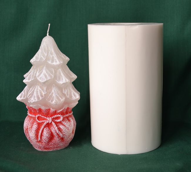 Vánoční stromeček v květináči - výška 13cm