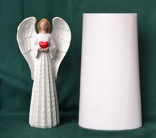 Anděl v rastrových šatech a širokými křídly - výška 19cm
