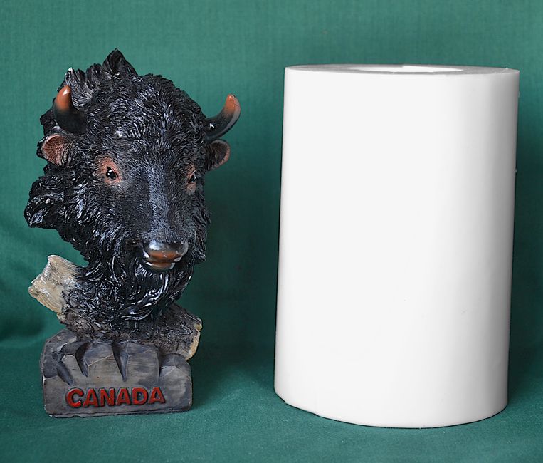 Hlava Bizona - výška 14cm