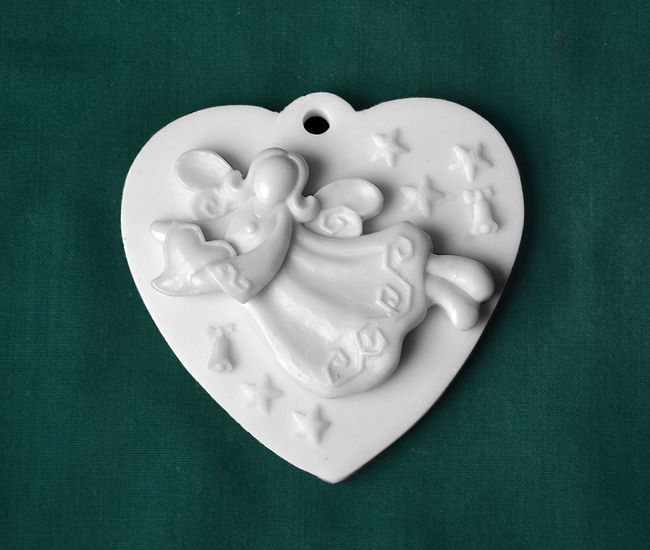Relief srdce závěs, Andělíček se srdíčkem - 8,5x8,5cm