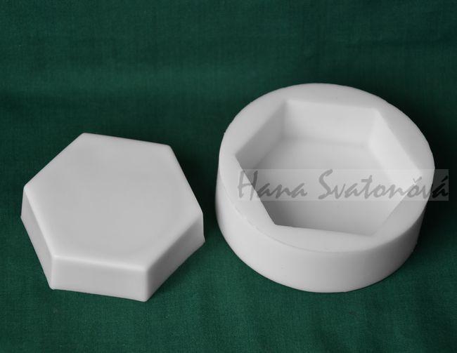 Šestihran rovný, průměr 7,5cm