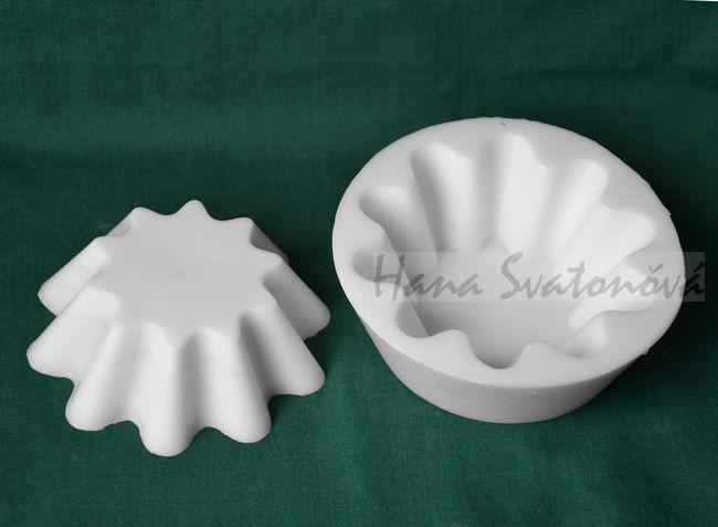 Květ, průměr 8,5cm